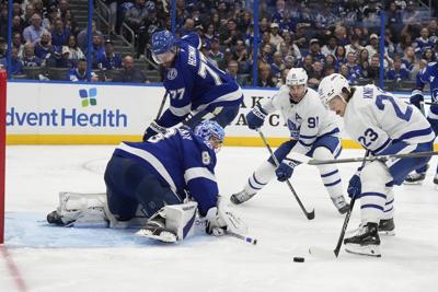 Maple Leafs beat Lightning