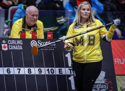 After four decades on men's curling circuit, Howard shifts attention to coaching