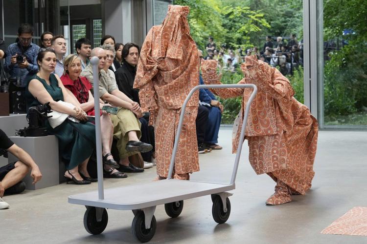 Issey Miyake transforms the Cartier Foundation into living sculpture garden with light and movement