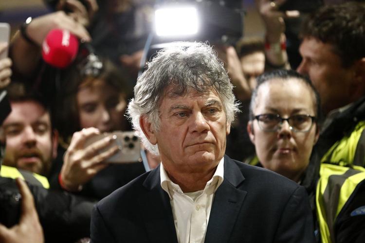 Ireland's incumbent parties look likely to hang on to power after a fractured election