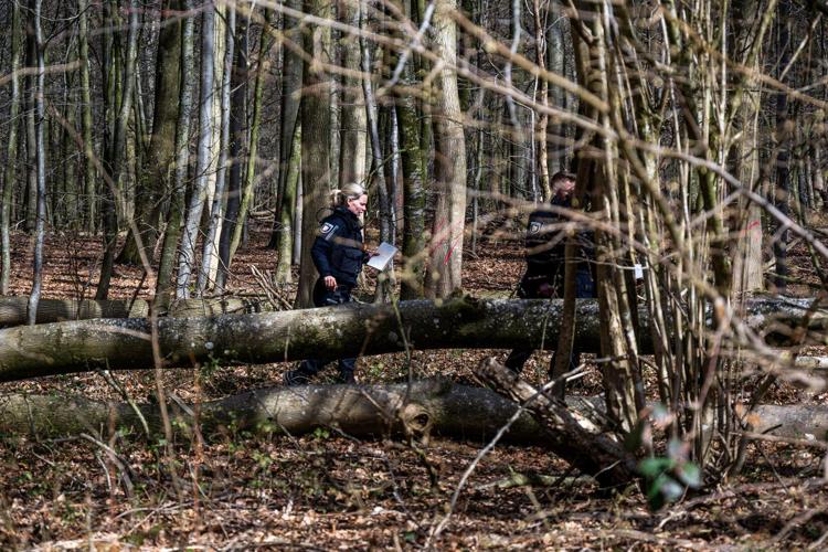 3 killed as high winds topple a tree on an Easter egg hunt in Germany