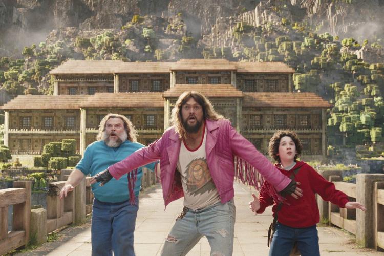 What to Stream: 'The Bear,' Lorde, 'Smoke,' 'A Minecraft Movie,' 'Nosferatu' and Nelly and Ashanti