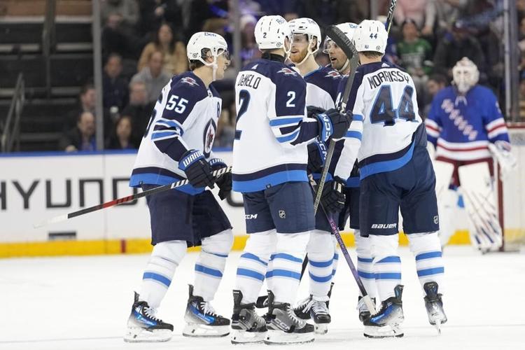 Scheifele nets hat trick as Jets beat Rangers 4-2