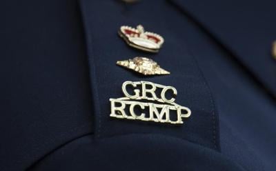 One person dead, another injured as N.B. RCMP issue alert about armed man at large