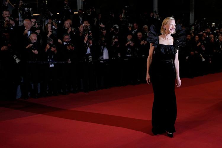 Cate Blanchett laments that the #MeToo movement 'got killed very quickly' in Hollywood