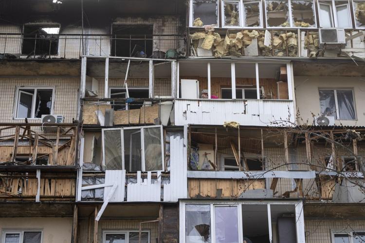 US and Russian negotiators launch ceasefire talks in Saudi Arabia