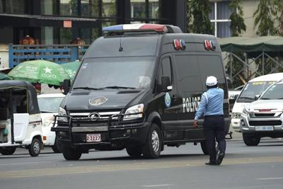 Cambodia deports 25 Japanese nationals suspected of operating online scams