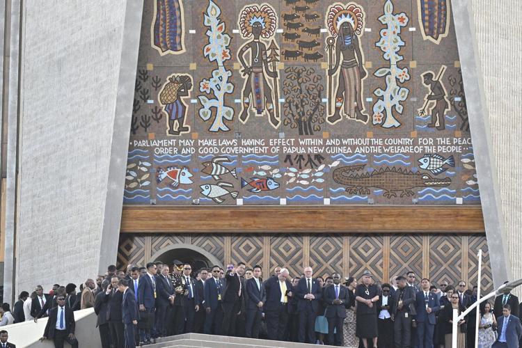 Australia gifts Papua New Guinea a Parliament House extension for its 50th independence anniversary