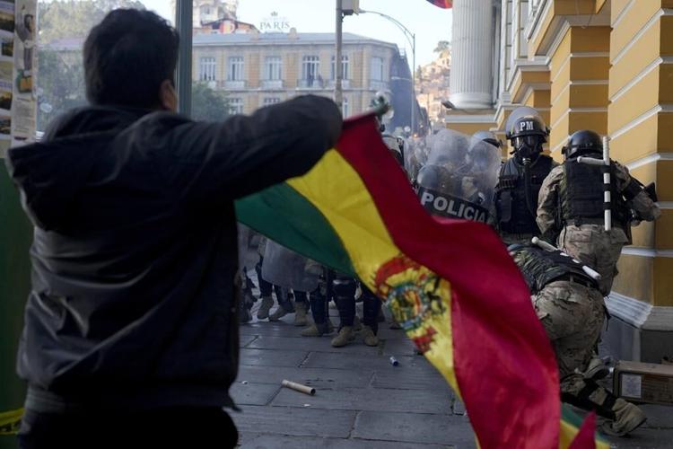 The Latest | Bolivian army general apparently behind failed coup attempt has been arrested