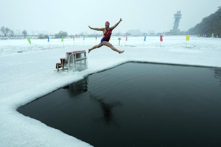 PHOTO COLLECTION: China Winter Swimming