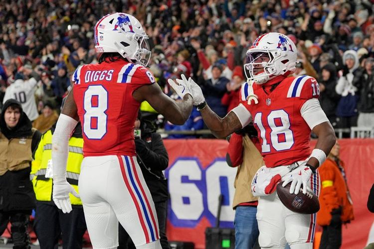 Drake Maye passes for 2 TDs, Patriots become 1st team to 11 wins, defeating Giants 33-15