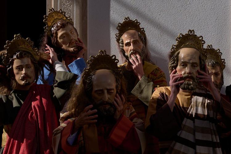 Spain begins Holy Week with processions, palm branches and familiar faces