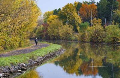 Small seaplane crashes in Richelieu river near Montreal with two aboard