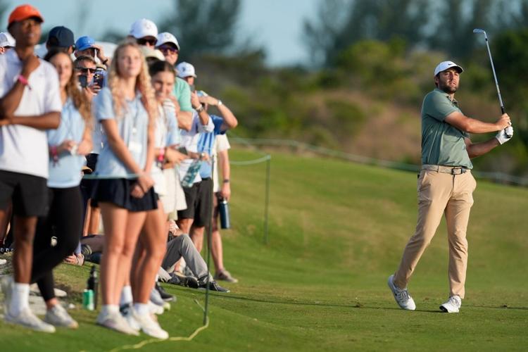 Scheffler returns from 2 months away and shares lead at the Hero World Challenge