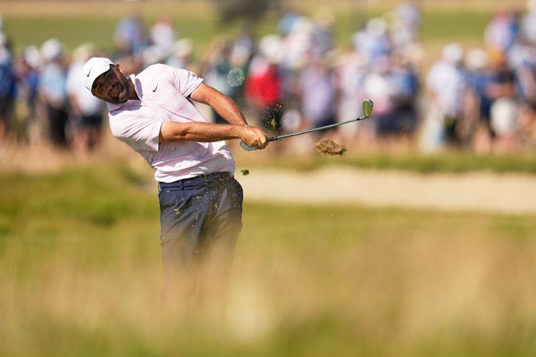 Wyndham Clark has a 6-shot lead shrink to 1 going to the back nine at the US Open