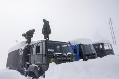 3 Indian soldiers killed in Kashmir avalanche