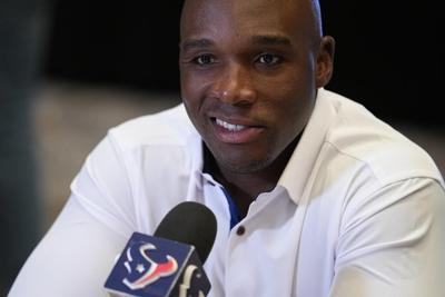 NFL hits highs in diverse executives, lacks in head coaches