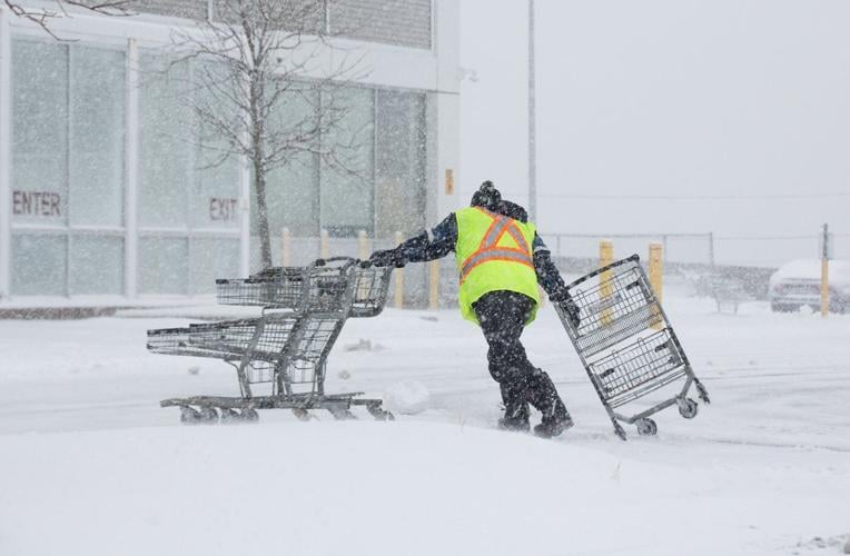 Winter storm moves into Atlantic Canada, bringing wet snow and power outages