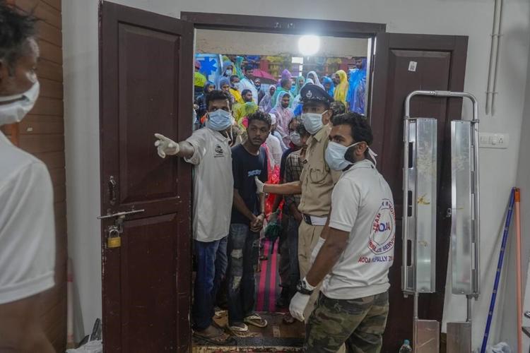 Hopes of finding more survivors in the mud and debris wane after landslides in India kill 194