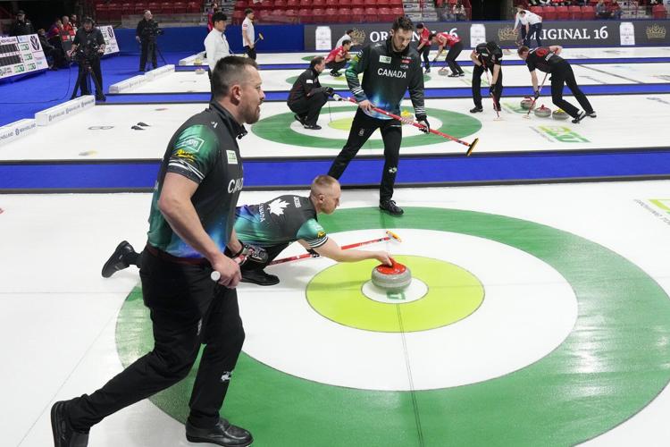 Canada's Jacobs beats Norway's Ramsfjell 8-3 at world curling playdowns