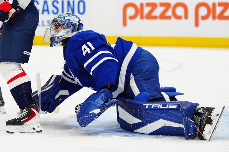 Stolarz departs Maple Leafs' game against Capitals with lower-body injury