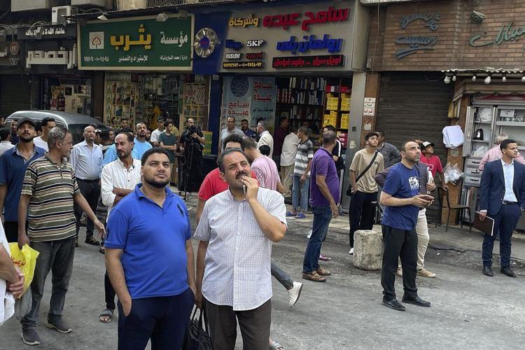 Cairo telecom building fire kills 4 and injures 26