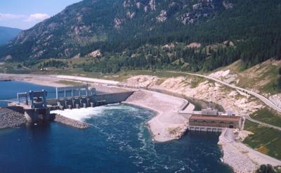Drought reveals cracks in Canada-U. S. Columbia River Treaty as B.C. lake dries up