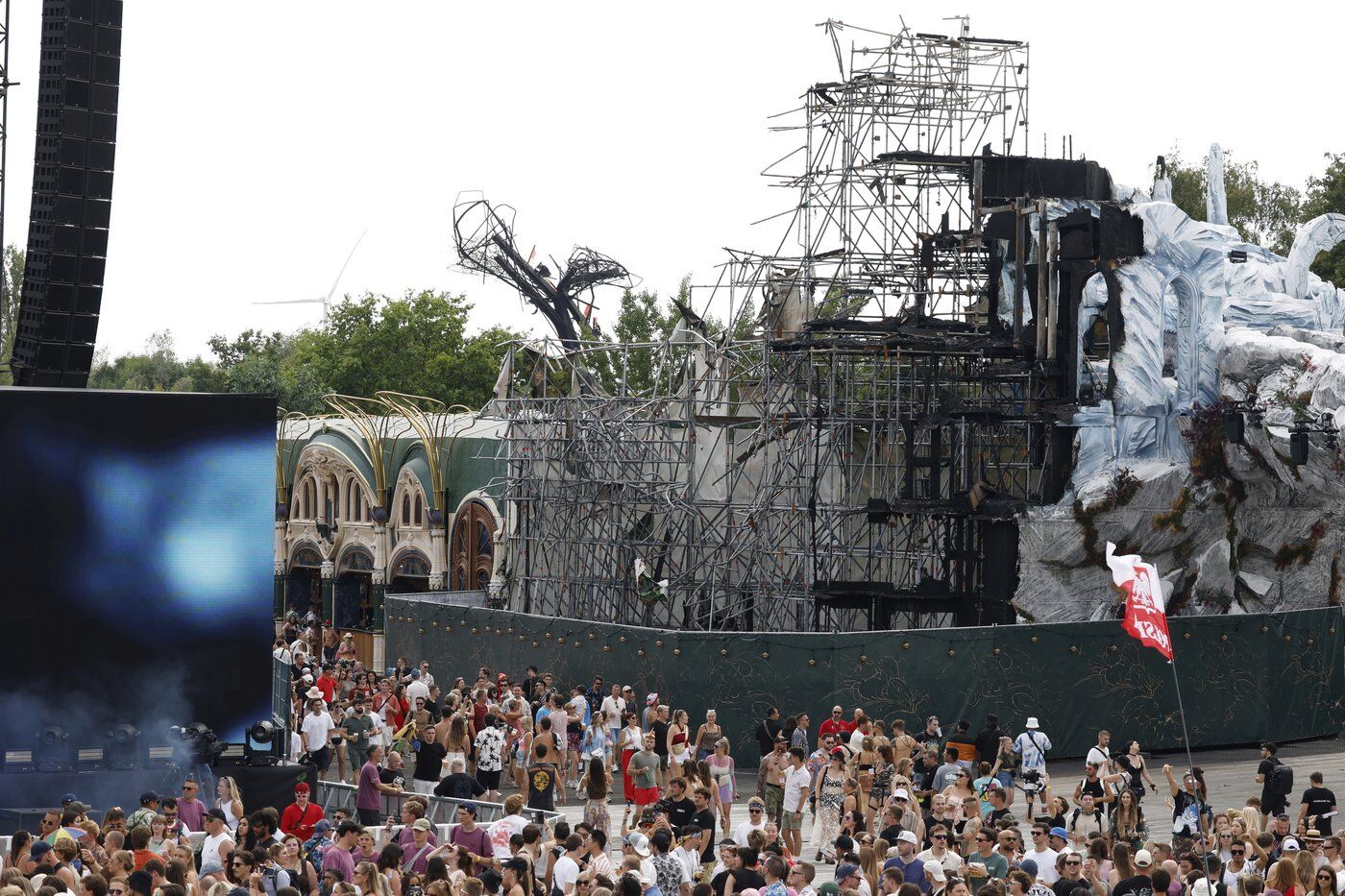 TOMORROWLAND STOLE E FRAME シルクスカーフ