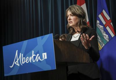 Smith takes swipe at Carney after Liberal leader jabs Alberta premier on the stump