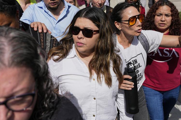 Judge again delays Abrego Garcia’s release from Tennessee jail over deportation concerns