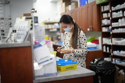 B.C. pharmacists welcome new prescription powers, but eye administrative burden