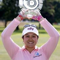 Vu wins playoff in return from back injury, spoiling Thompson's bid to ...