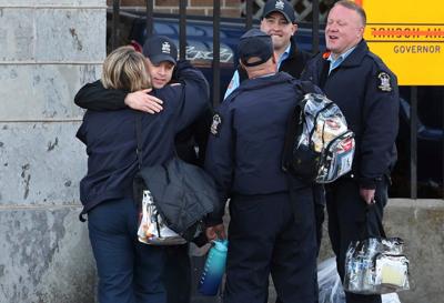 With most New York prison guards ending strike, governor bars holdouts from state jobs