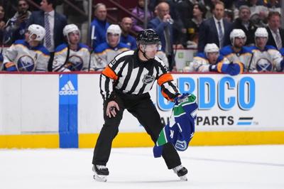 'Hope is disappearing': Canucks fans frustrated over disappointing season