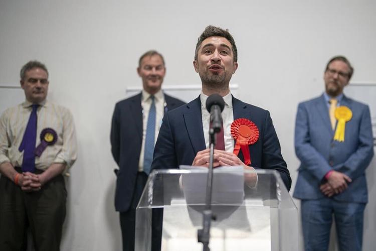 UK voters deliver double blow to Rishi Sunak, electing Labour lawmakers in two special elections