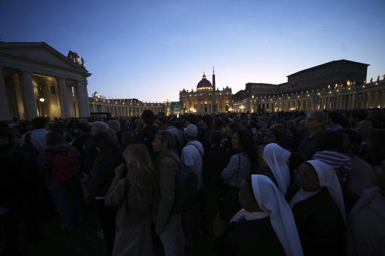 Thousands pay final respects to Pope Francis as Vatican considers extending public viewing