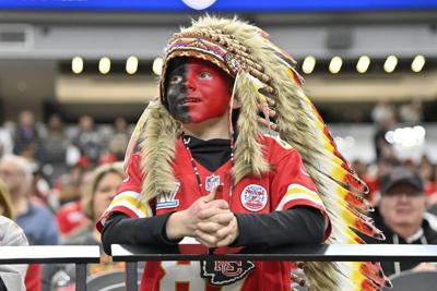 Deadspin loses bid to toss defamation suit over article accusing young Chiefs fan of racism