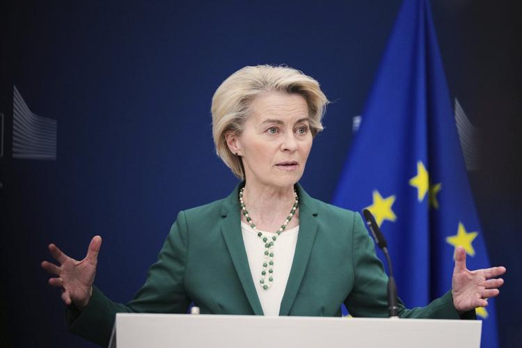 EU pauses tariff retaliation for 90 days to match Trump move, holding out hope for talks