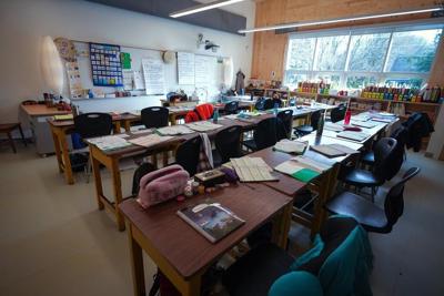Private donation helps attract teachers to rural B.C. with $10,000 cash welcome gifts