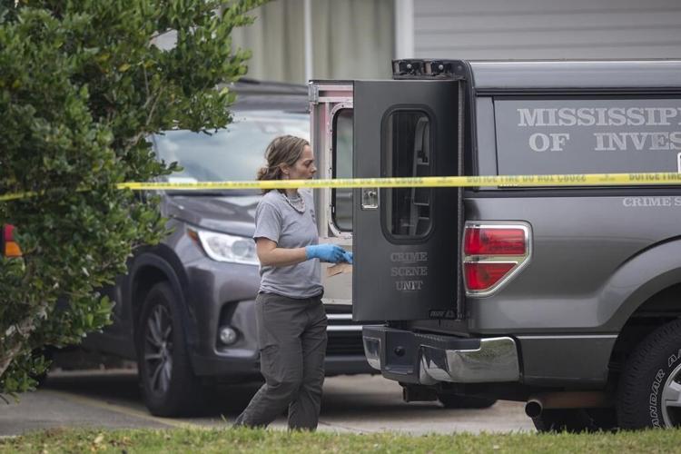 Police: 2 officers killed after 30-minute talk with woman