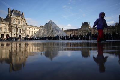 French senators say security at the Louvre is 'not in line' with modern standards and demand action