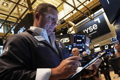 S&P/TSX composite down more than 100 points, U.S. stock markets also lower