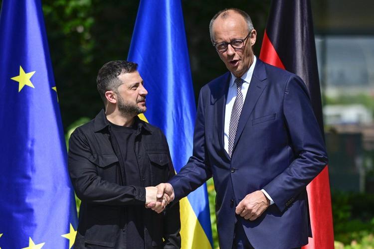 Zelenskyy brings Europe's top leaders with him to meet Trump on ending Russia's war