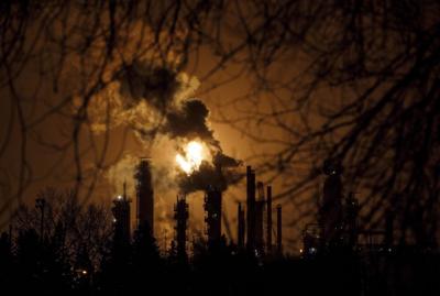 As regulators abandon 'bare minimum' corporate climate reporting, a backstop lurks