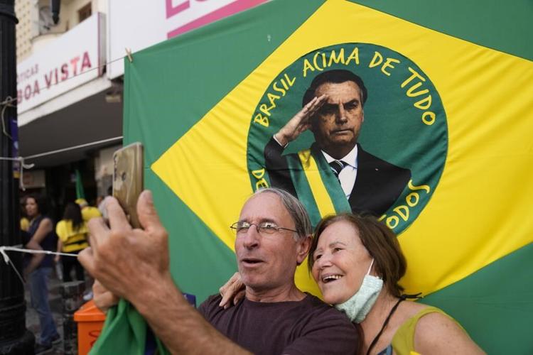 Bolsonaro struggles to sway Brazil’s poor voters with aid