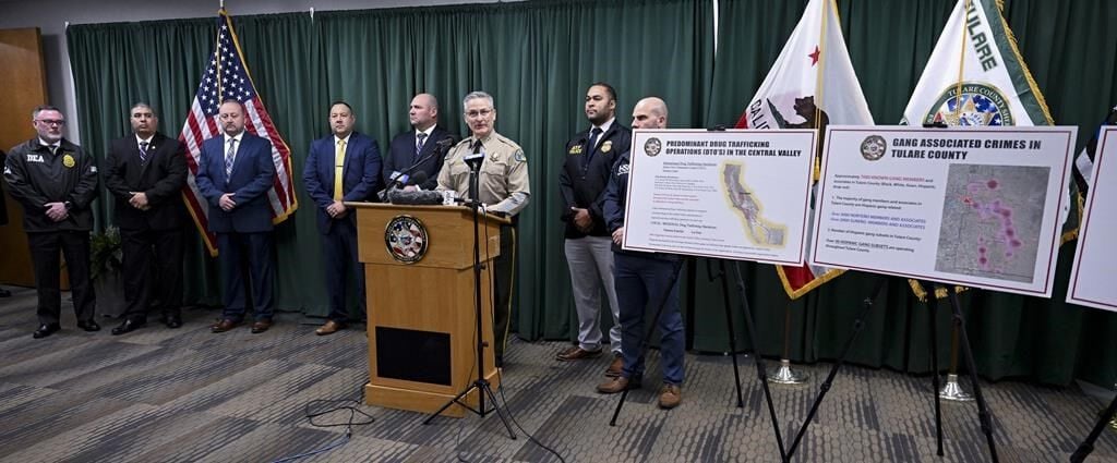 Shooters in central California killings of 6 still at large