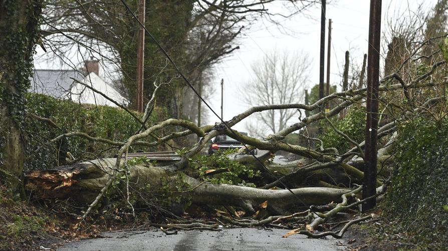 Ireland and UK clean up after unprecedented Storm Éowyn brings record winds and damage