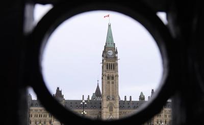 Ottawa man charged with threatening Parliament Hill, U.S. and China embassies: RCMP