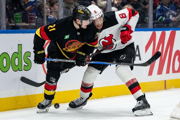 New Jersey Devils capture 5-4 road victory over the Vancouver Canucks