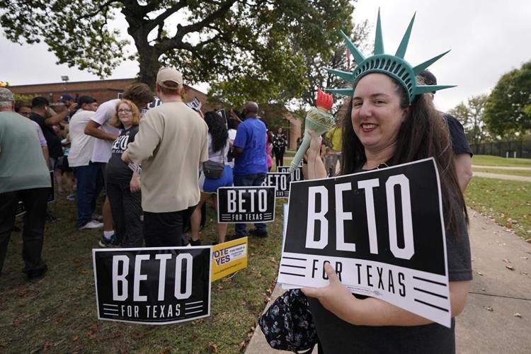 O'Rourke hopes to upset Texas Gov. Abbott's bid for 3rd term